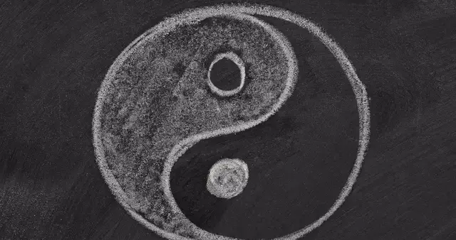 四柱八字中华预测(《四柱预测学》这本书是邵伟华写的吗)