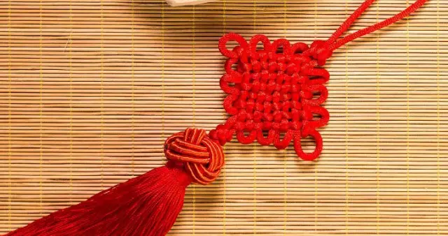 算命能信吗(现实中路边的算命可信吗)