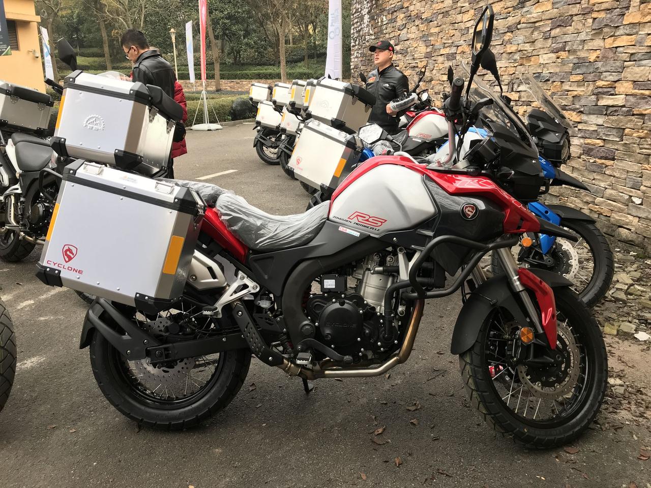 宗申赛科龙rx4拉力车正式发布售价29880起搭载了单缸水冷450ccnc450