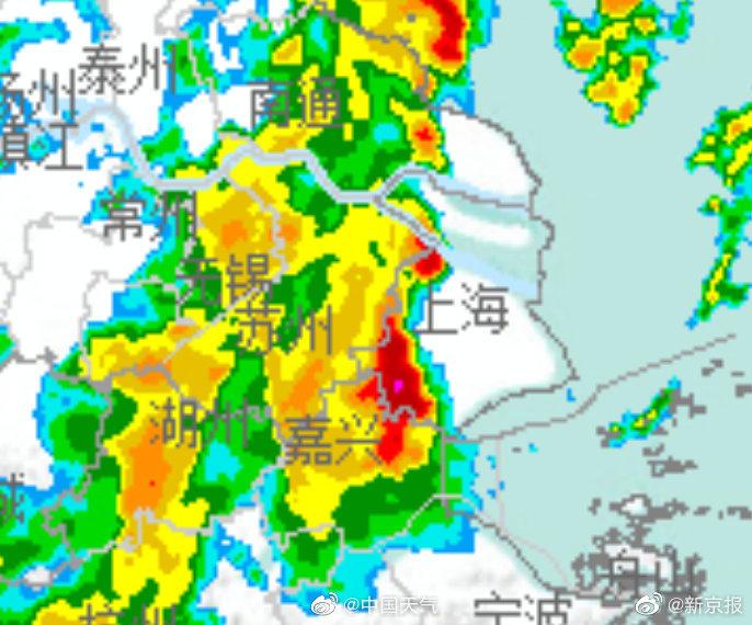 强雷暴云团向上海靠近 或有龙卷风