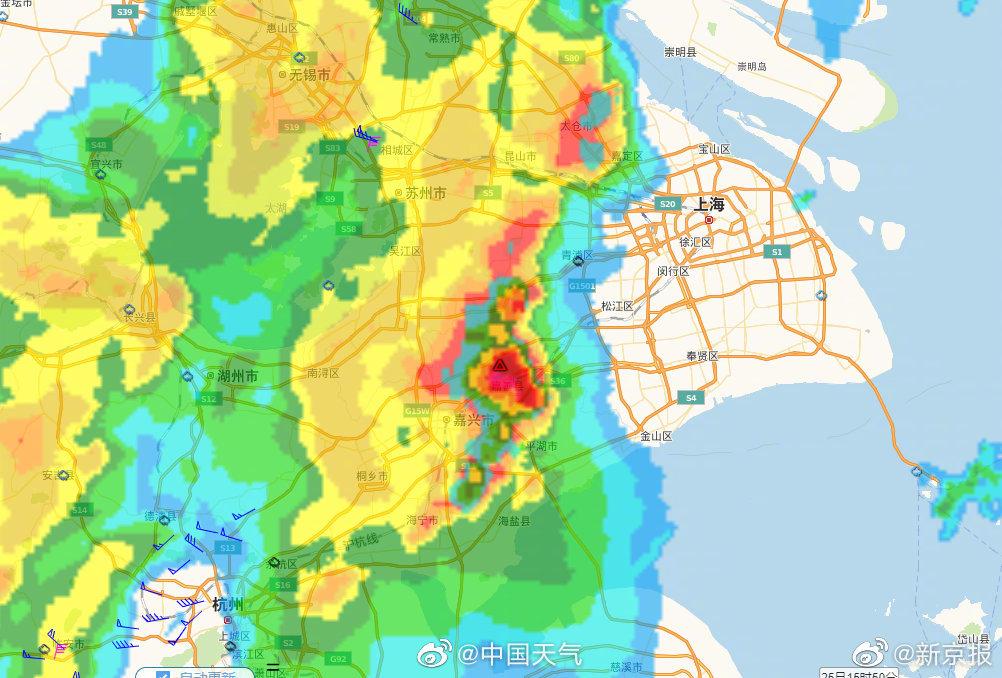 强雷暴云团向上海靠近 或有龙卷风