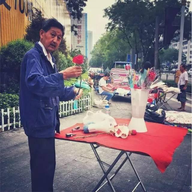 七夕情人节送什么礼物好情人节，你的鲜花备好了吗？