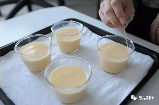 布丁製作過程（焦糖巧克力抹茶三種味道） 熱愛美食 第7张