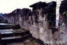 凤凰古城在湖南哪个市，凤凰古城在湖南哪个市哪个县哪个区