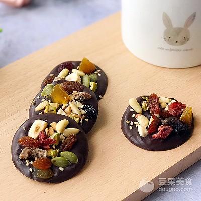 情人节送玫瑰花图片贺年糖果 情人节必备 佛罗伦汀巧克力
