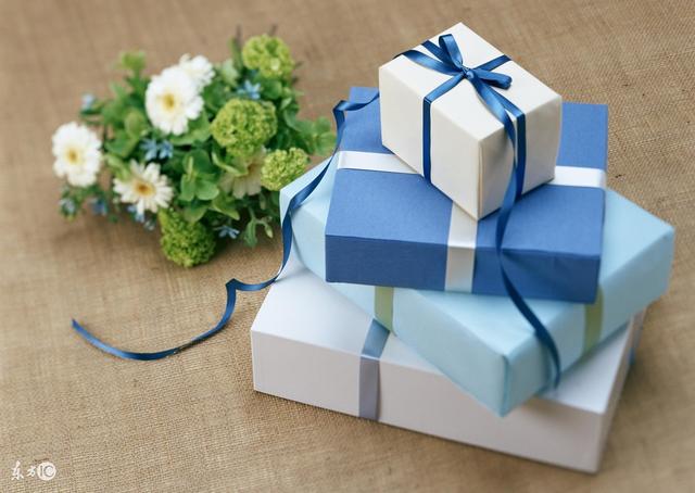 gift 和present区别 gift和present