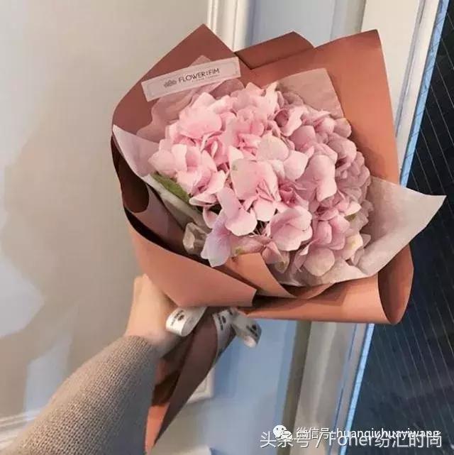 七夕送女朋友什么礼物好最有意义2018情人节送花攻略，比送玫瑰强一万倍~