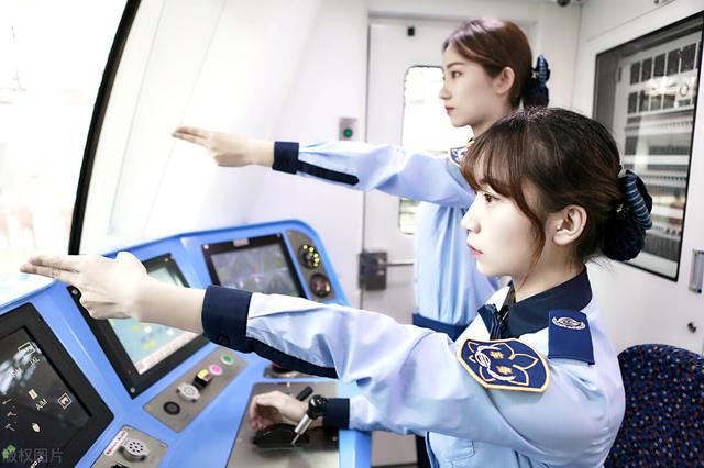 初中生女孩子学什么专业有前景,初中生女孩子喜欢什么生日礼物