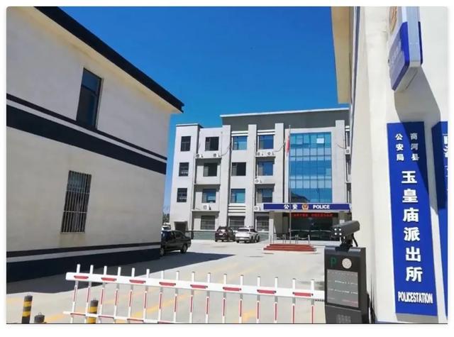 你遇到过街头扫码进群送礼物吗？