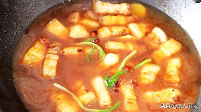 大廚教你做紅燒肉，記住這些，入口即化味道香，減肥也要吃幾塊 熱愛美食 第15张