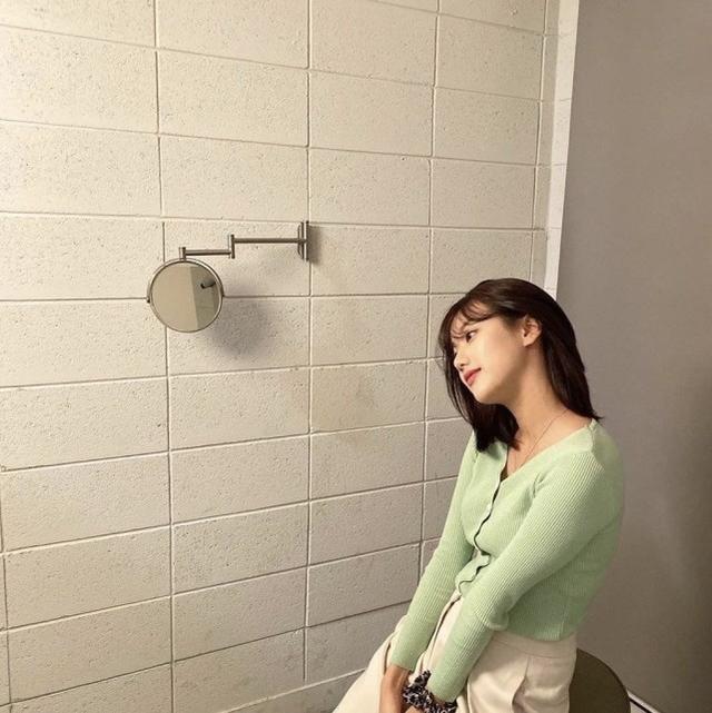 李娜恩夏日穿搭太少女！粉紅衣裙甜美減齡，不愧是韓國當紅小花旦 娛樂八卦吃瓜 第4张