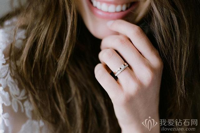 给女朋友的100个小惊喜 女生最想收到的礼物是什