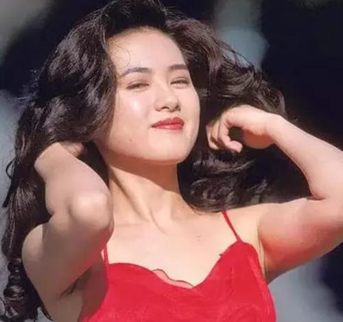 A goddess finally
