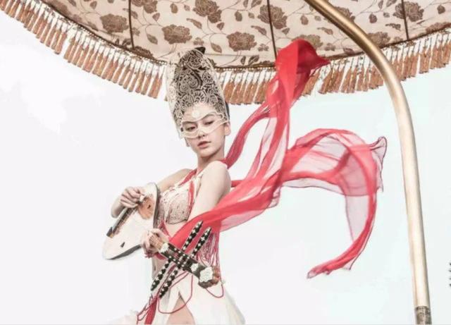從最美楊貴妃到顏值崩塌，年僅34歲的張榕容，究竟經歷了什麼？ 娛樂八卦吃瓜 第8张