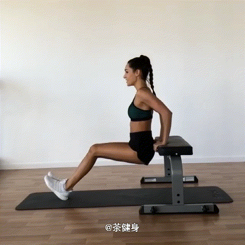 7個手臂與核心訓練動作，暴汗燃脂雕塑上身肌肉線條 健身減肥達人 第4张