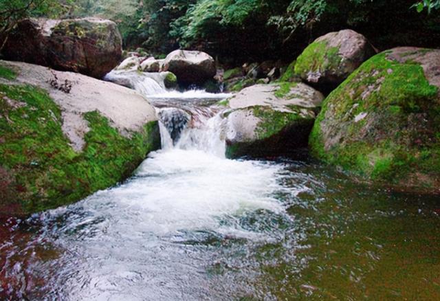 甘肃旅游必去十大景点，甘肃风景最美的十个景区