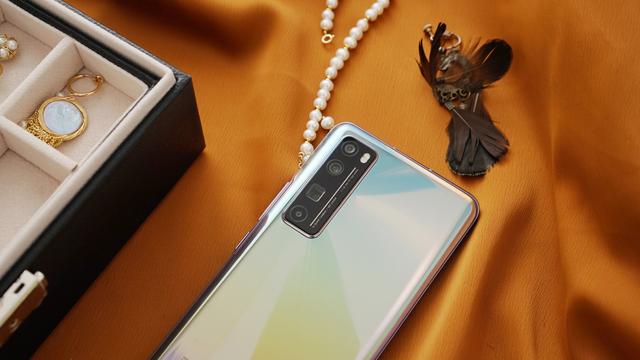 华为nova7pro值得买吗，为何华为nova7