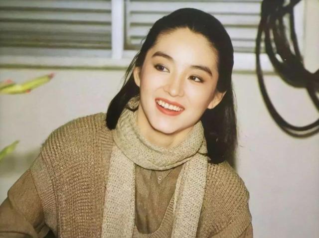 網爆林青霞丈夫有私生子！僅有兩女兒的婚姻中，27年過後何去何從 娛樂八卦吃瓜 第1张