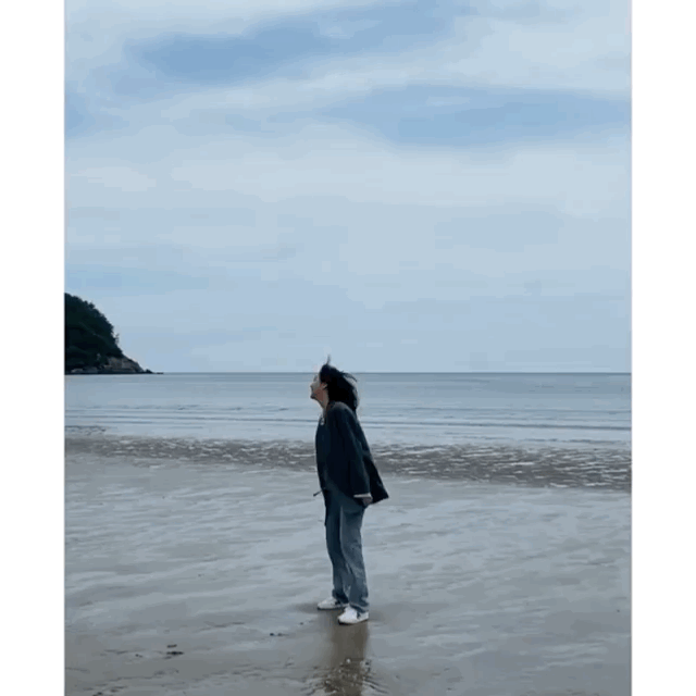 李敏鎬金高銀太像情侶！海邊拍攝大片，李敏鎬穿風衣宛如童話主角 娛樂八卦吃瓜 第4张