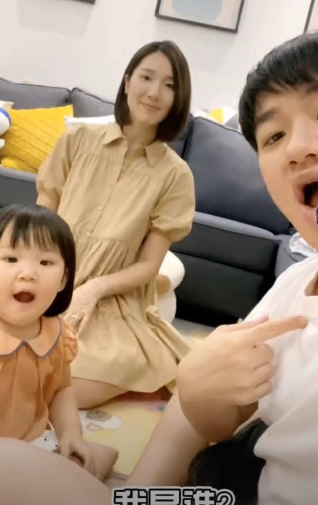 王祖藍宣布喜事！曬三口人合拍視頻，正式公開妻子懷上二胎 娛樂八卦吃瓜 第2张