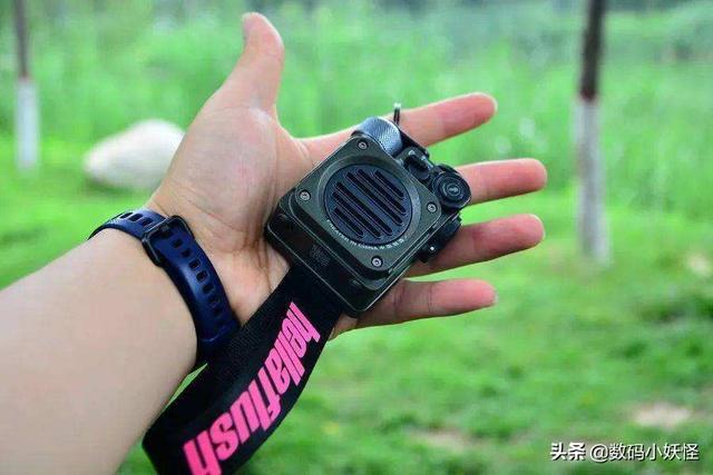 情人节送花情人节送男生的专属宝藏好物：军工品质防水防尘，创始人来历不凡