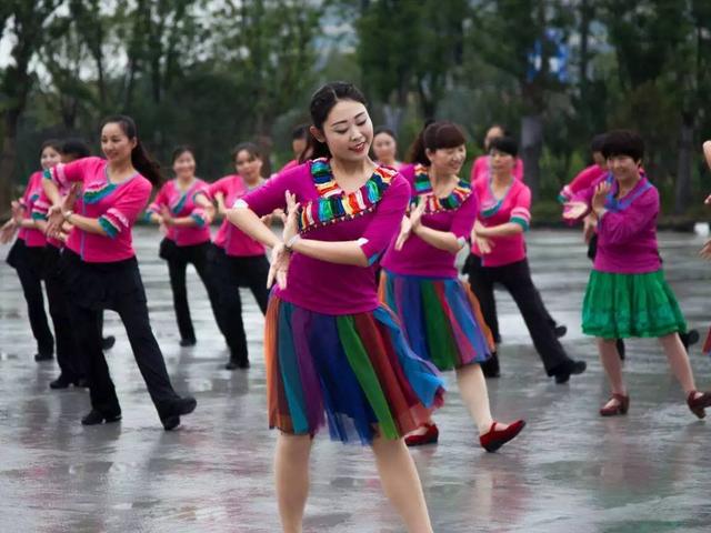 五一去女友家，百元好物轻松搞定丈母娘，国美“放价”真快乐 情人节送女朋