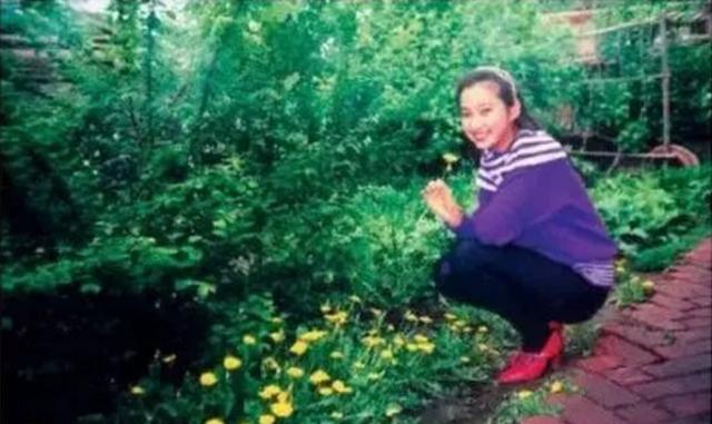 曾是華誼地下老闆娘，拿下華誼一姐位置，卻愛上小16歲白領 娛樂八卦吃瓜 第4张