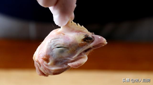 立夏後，擼串的人多起來了，碰到這樣的燒烤，你吃嗎？ 熱愛美食 第2张