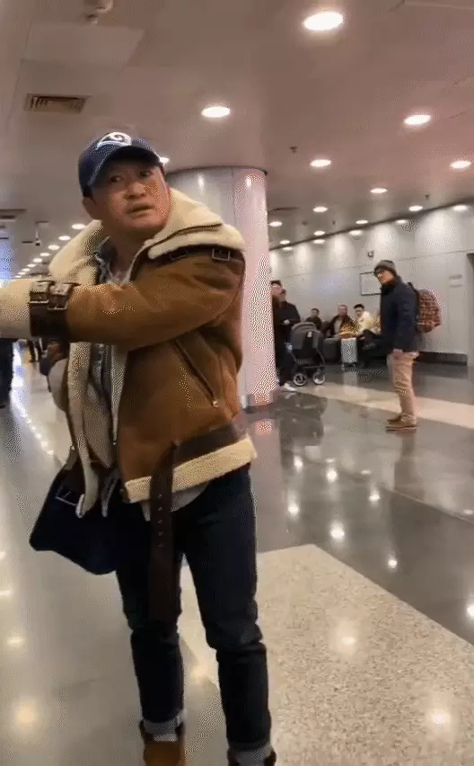 王一博私生踩油門撞人！娛樂圈私生飯亂象，戳痛多少明星強硬的心 娛樂八卦吃瓜 第14张