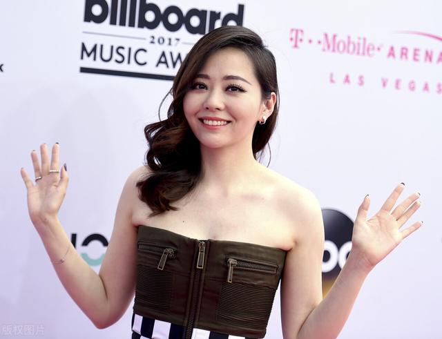 怎么翻唱歌曲（三招帮你彻底打开喉咙）