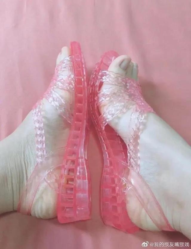 送闺蜜一双水晶鞋吧 七夕送什么礼物给女朋友