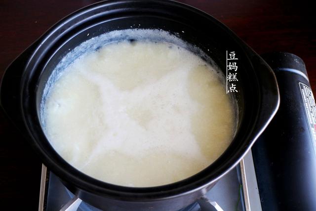 用山藥熬粥，比大米更有營養，天冷，胃不好的可以多吃 熱愛美食 第11张