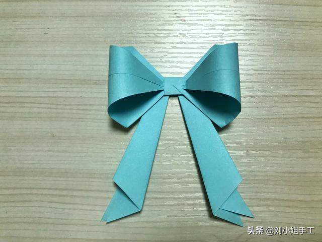 礼物包装蝴蝶结教程,怎么弄礼物蝴蝶结