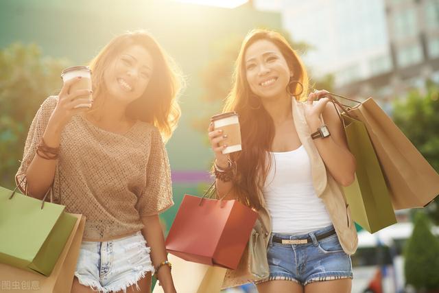 我，为做代购兑掉影楼，最高时月赚5万，但现在真的快干不下去了