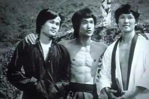 林正英去世24年後，為何無人接起他的大旗？同組演員已經給出答案 娛樂八卦吃瓜 第5张