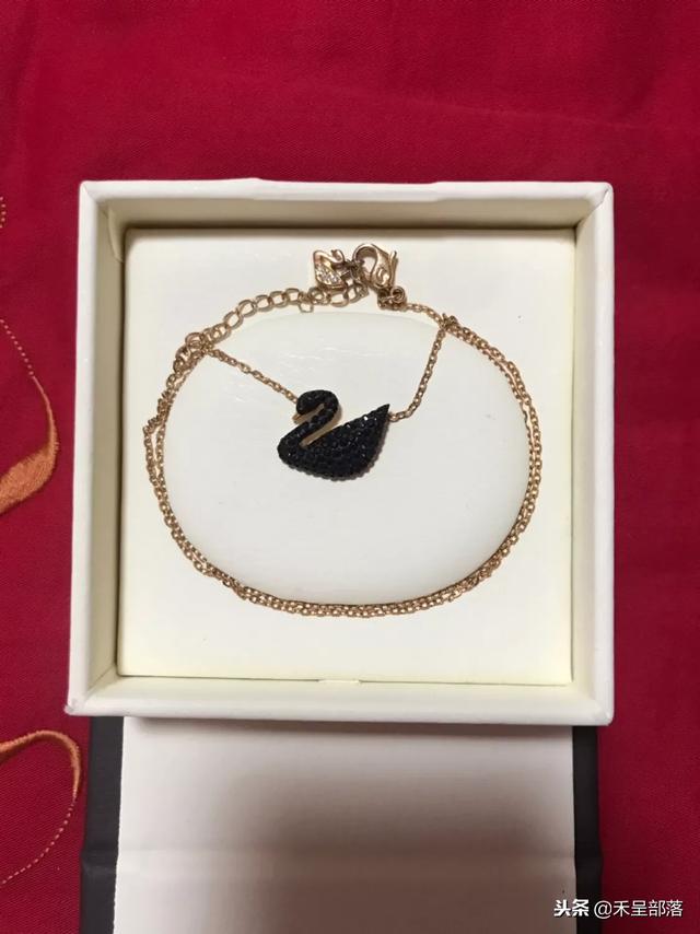 情人节送什么给男朋友在老婆过生日时，你会送给她什么样的生日礼物？
