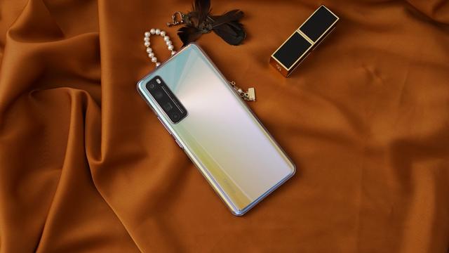 华为nova7pro值得买吗，为何华为nova7