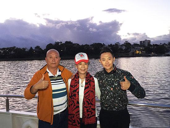 印小天送別慈父：含淚的孝心將父親的臨終歲月點亮 娛樂八卦吃瓜 第16张