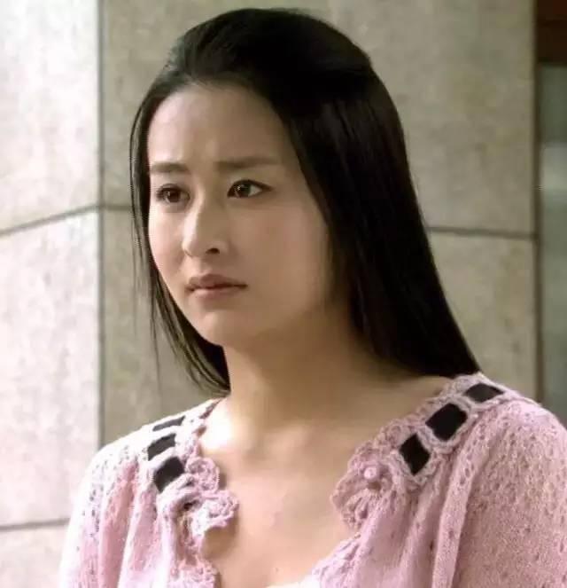 32歲穎兒，曾因胖到130被叫大媽？如今瘦出水蛇腰顏值氣質雙豐收 街拍正妹 第2张
