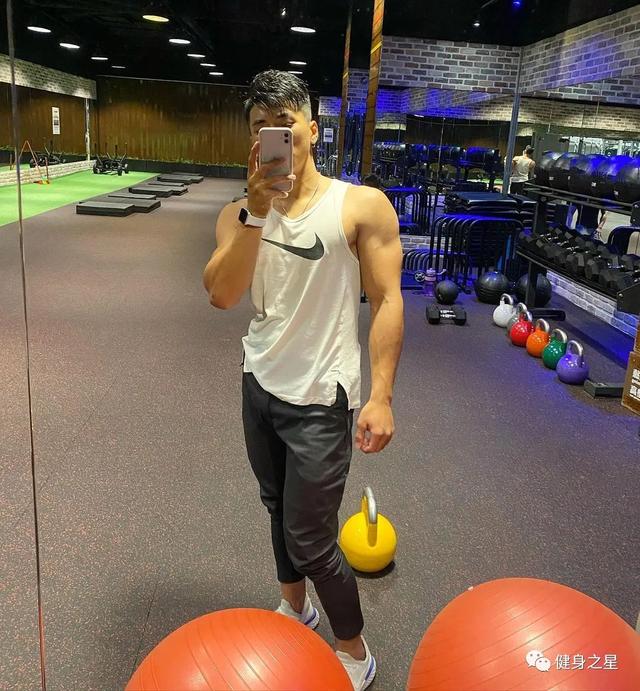 高顏值+好身材，他是皮劃艇運動員，也是「筋肉小鋼炮」 健身減肥達人 第6张