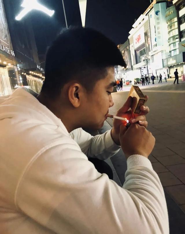 90後小伙婚前婚後胖80斤，網友：沒有一個老公是餵不胖的 健身減肥達人 第9张