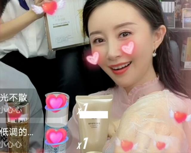 從演員轉行做主播，33歲舒暢帶貨排名位居榜首，她是怎麼做到的？ 娛樂八卦吃瓜 第5张