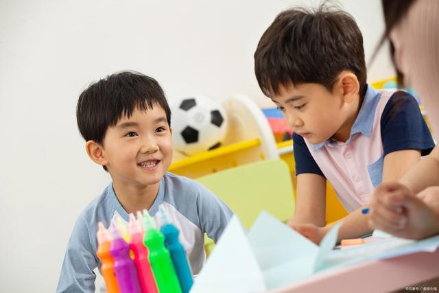 幼儿园小班教师寄语简短（幼儿园教师简短寄语大全）