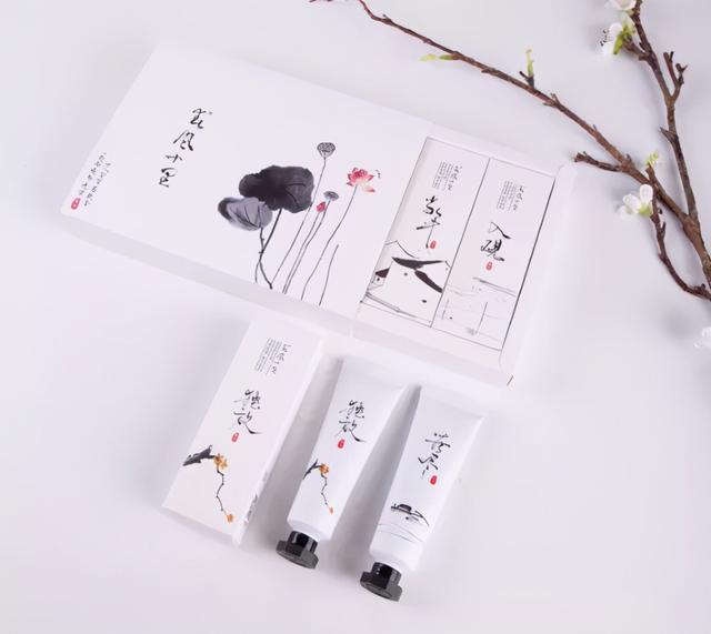 男朋友容易感动的礼物,送男友生日礼物送什么合适