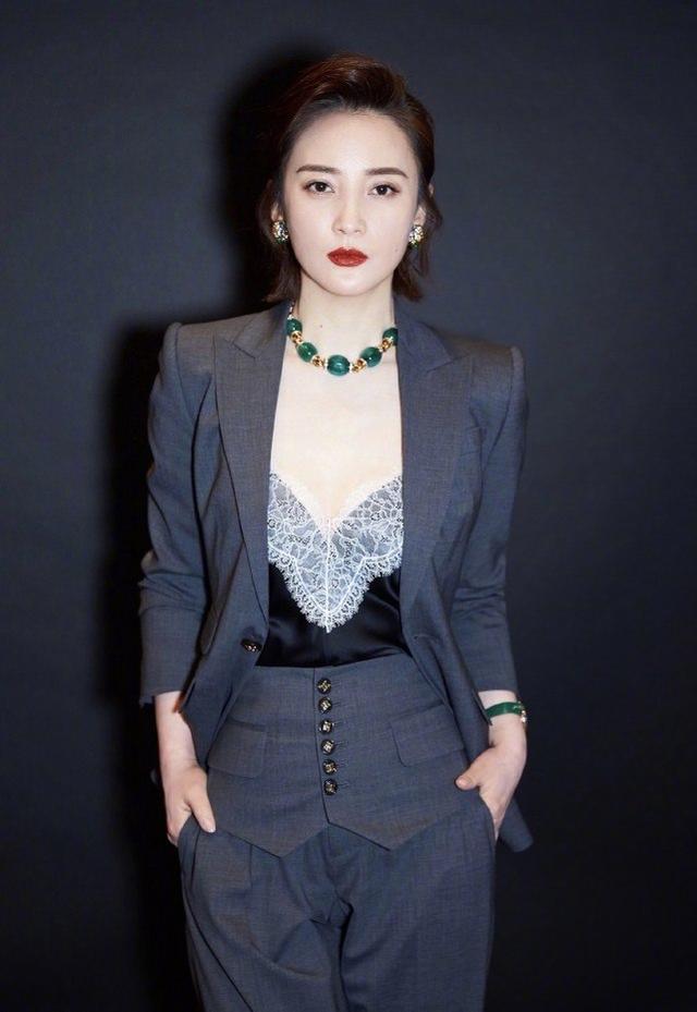 陳建斌夫婦為二胎慶生舊照曝光！蔣勤勤高齡生二胎，四口人太恩愛 娛樂八卦吃瓜 第8张