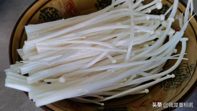 酸辣湯，記住不要先放胡椒粉，技巧告訴你，降溫喝2碗暖心又暖胃 熱愛美食 第4张