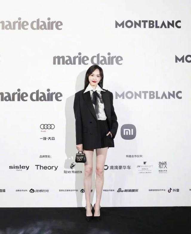 女明星關系太復雜，楊冪劉詩詩重歸於好，和唐嫣卻像「陌生人」 娛樂八卦吃瓜 第5张