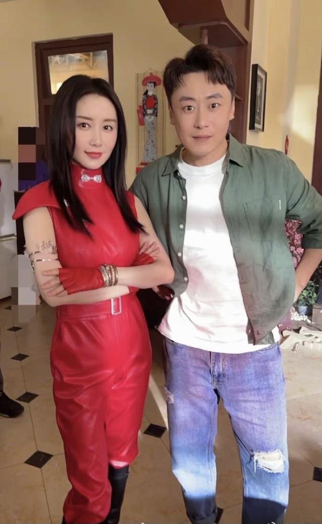 舒暢整形後顏值回春，重回《魔幻手機》，和劇中男主角好像都沒變 娛樂八卦吃瓜 第4张