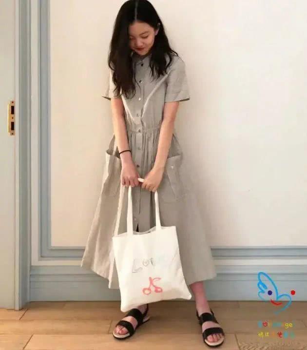 李嫣和李亞鵬參加公益長跑，14歲女兒長發飄飄，大長腿快趕超爸爸 娛樂八卦吃瓜 第4张