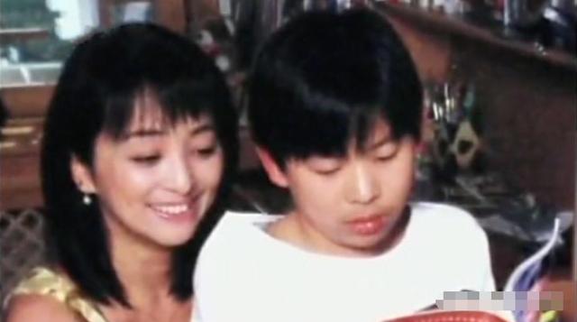 一婚嫁日本二婚嫁美國三婚法國，誓死不嫁中國男人的李勤勤怎樣了 娛樂八卦吃瓜 第12张
